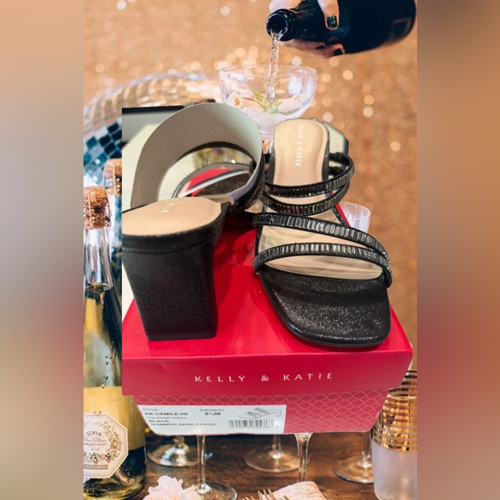 🆕 Kelly & Katie Black Strappy Sandals with Silver Accents